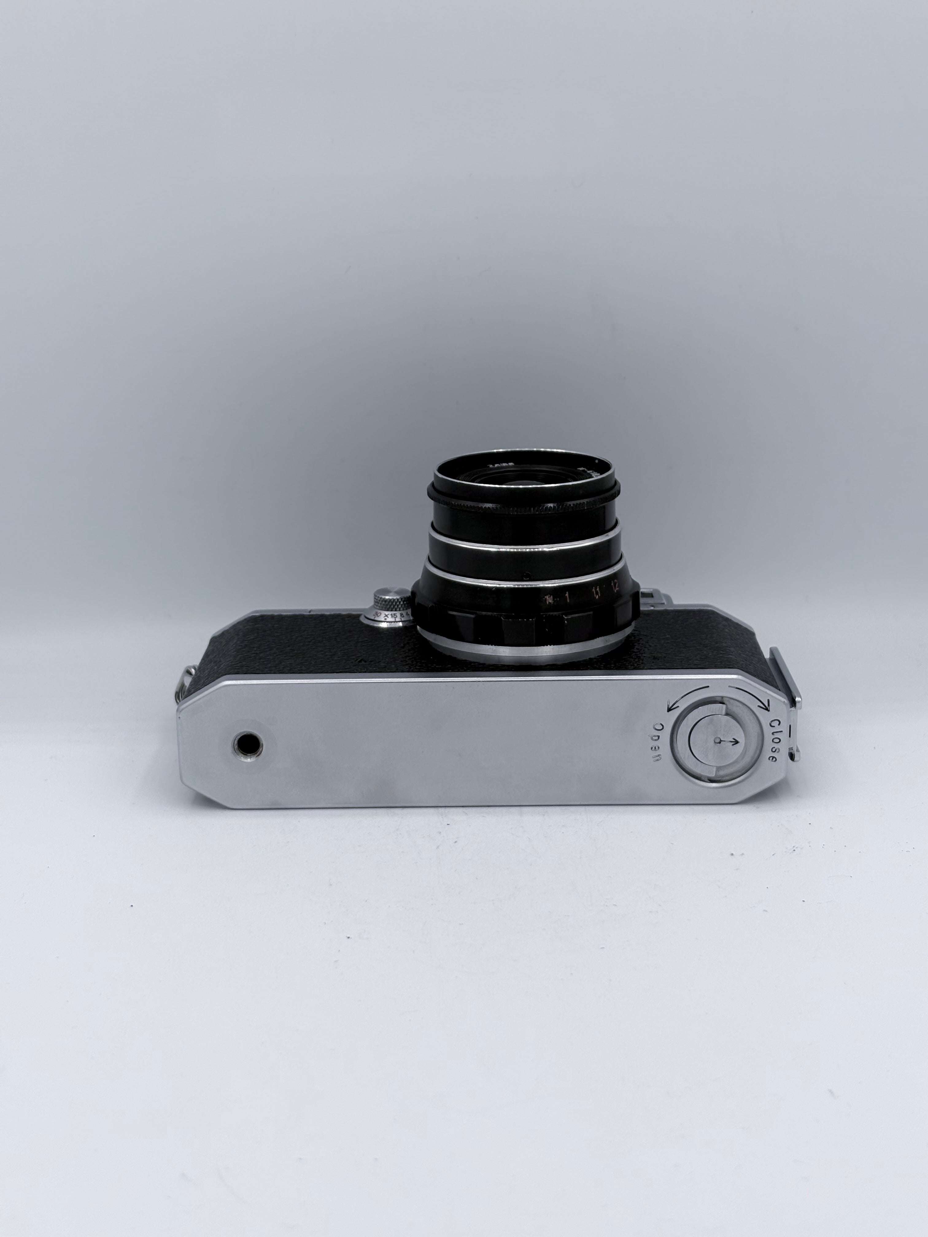 Canon IV SB SN: 183049 & 50/1.8 SN: 143990