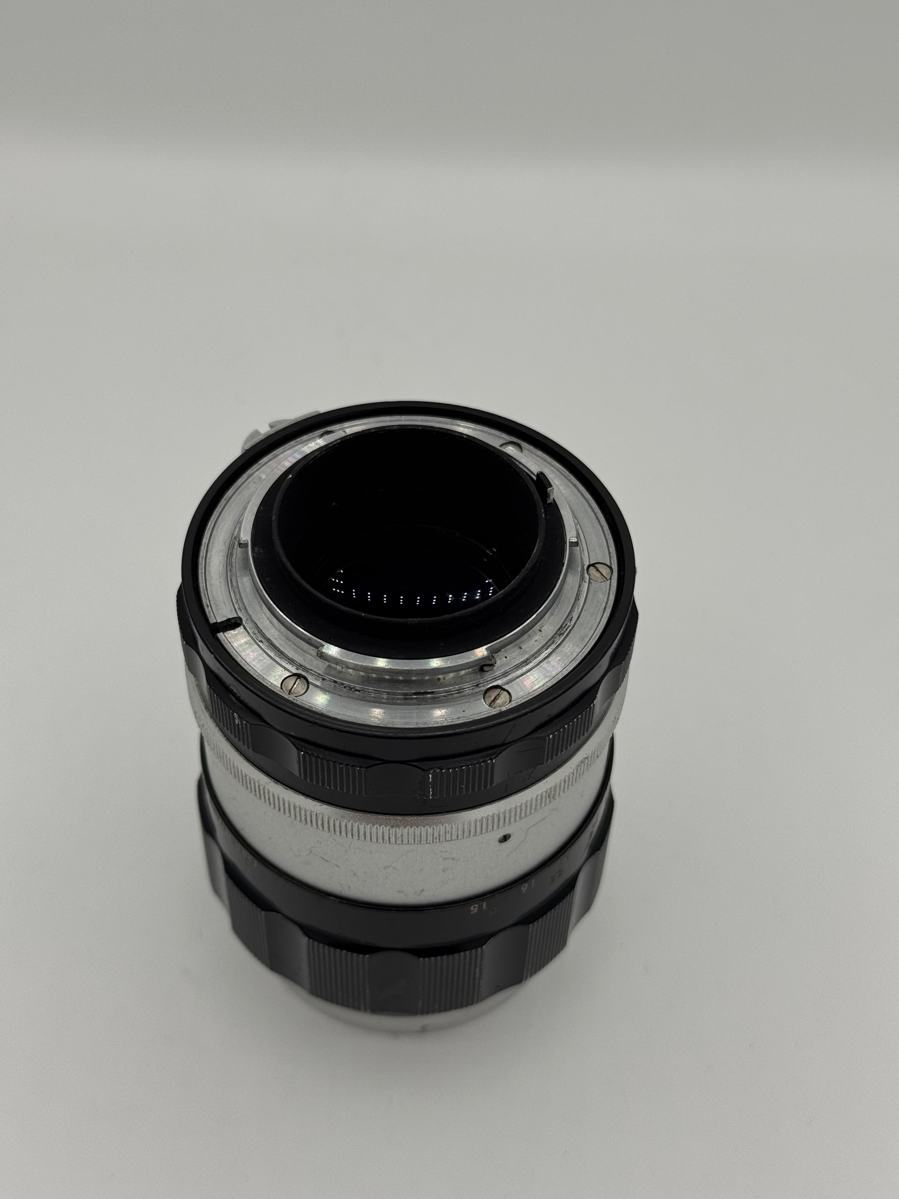 Nikon Nikkor-Q 135mm F3.5 SN:951075