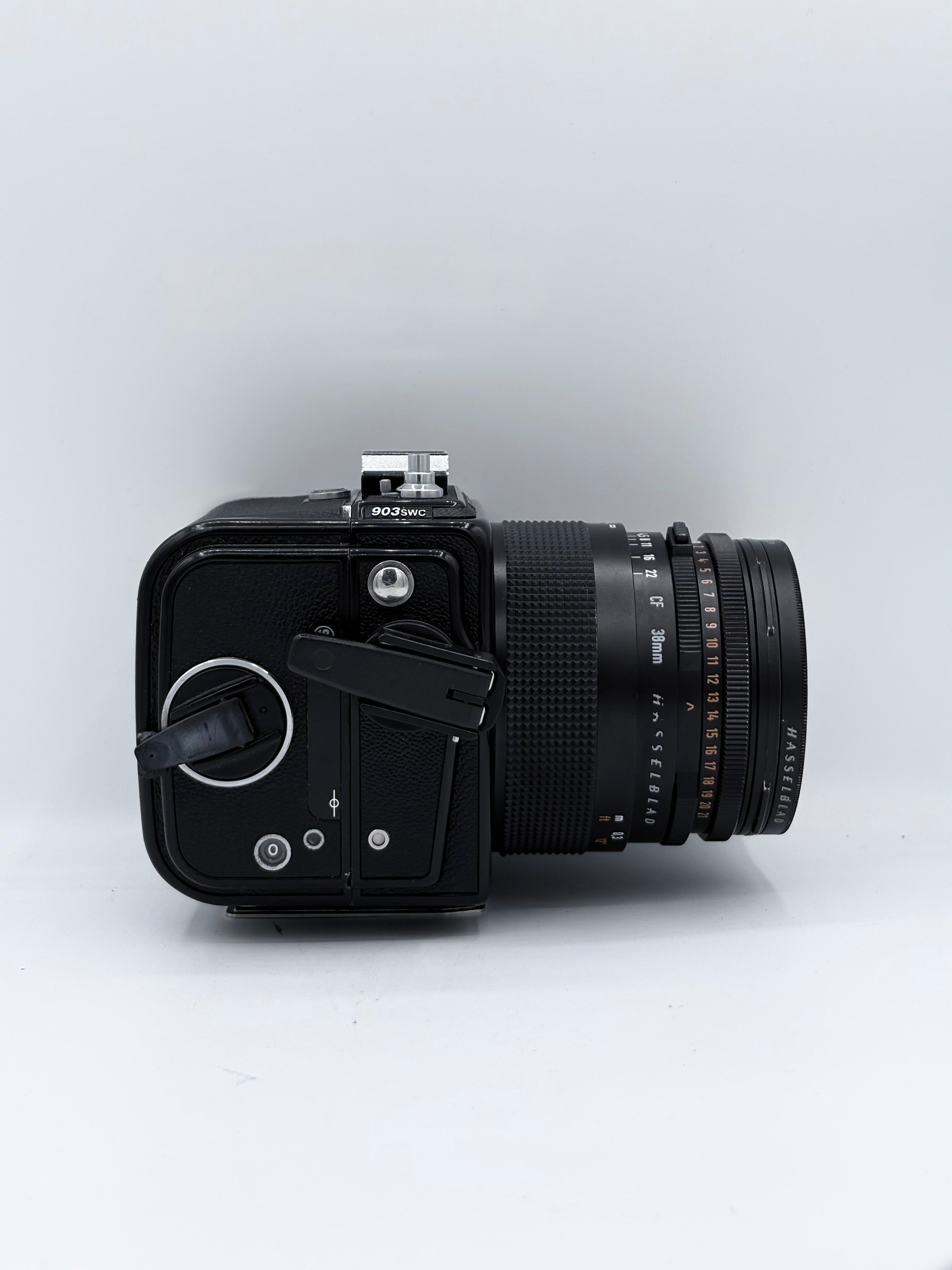 Hasselblad 903swc SN: 7123015