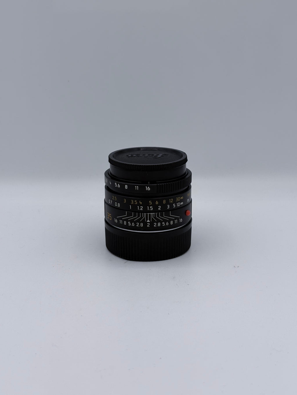 Leica 35/2 Summicron ASPH SN: 3822203