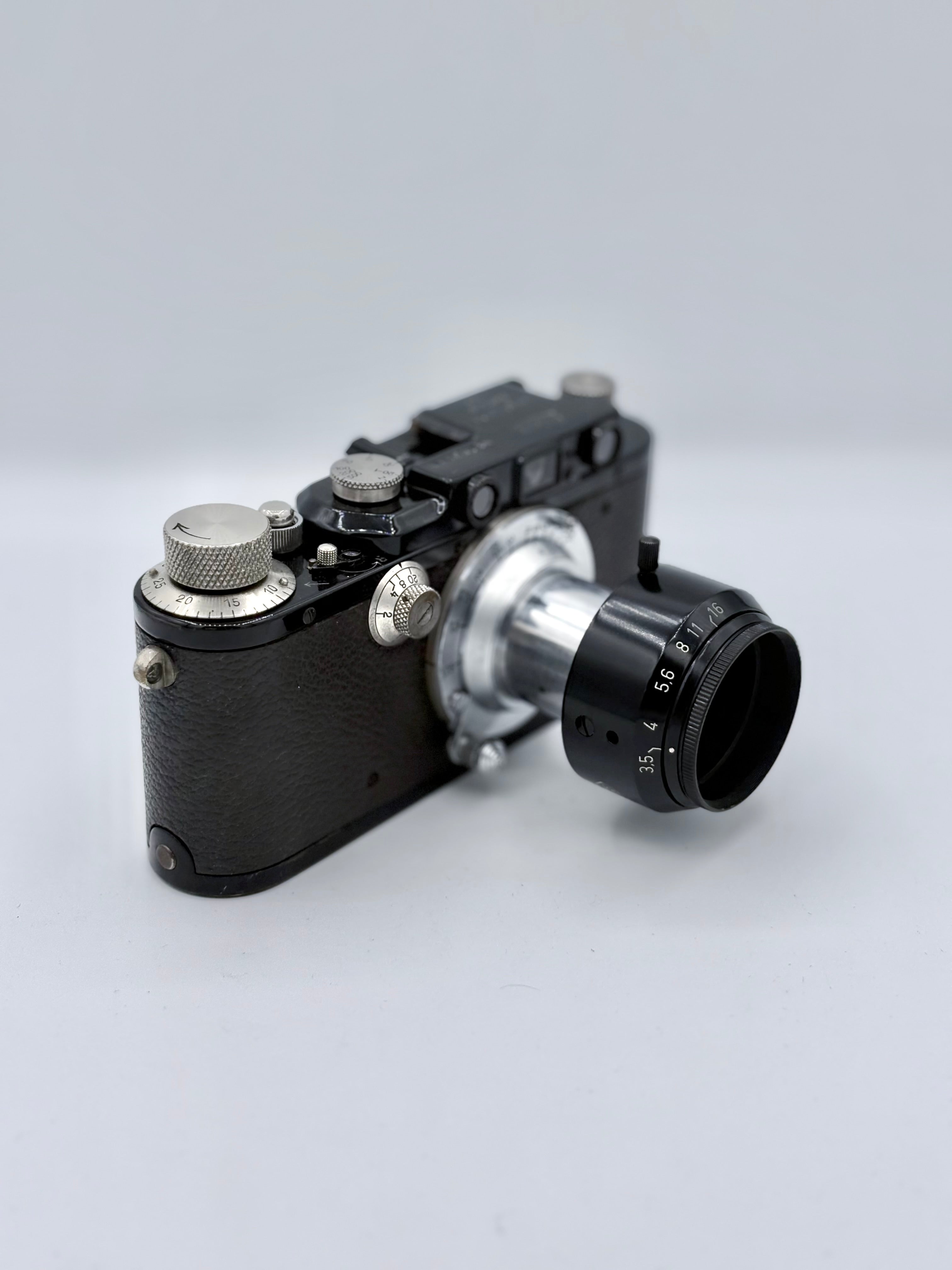  Leica iii  with emar 5cm f3.5 SN number169533/308981 with hood&box