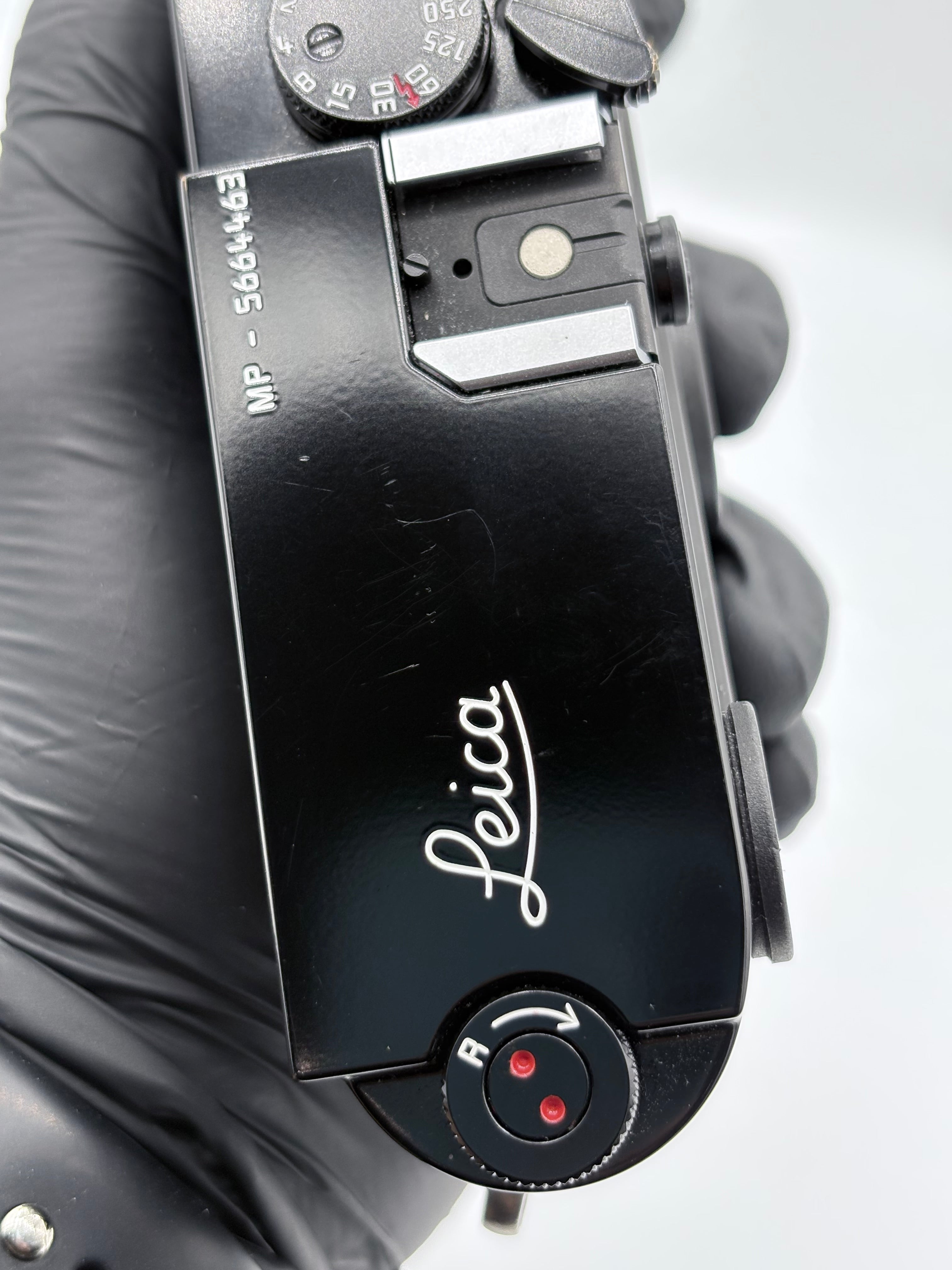  Leica MP Black Paint SN: 5664463 