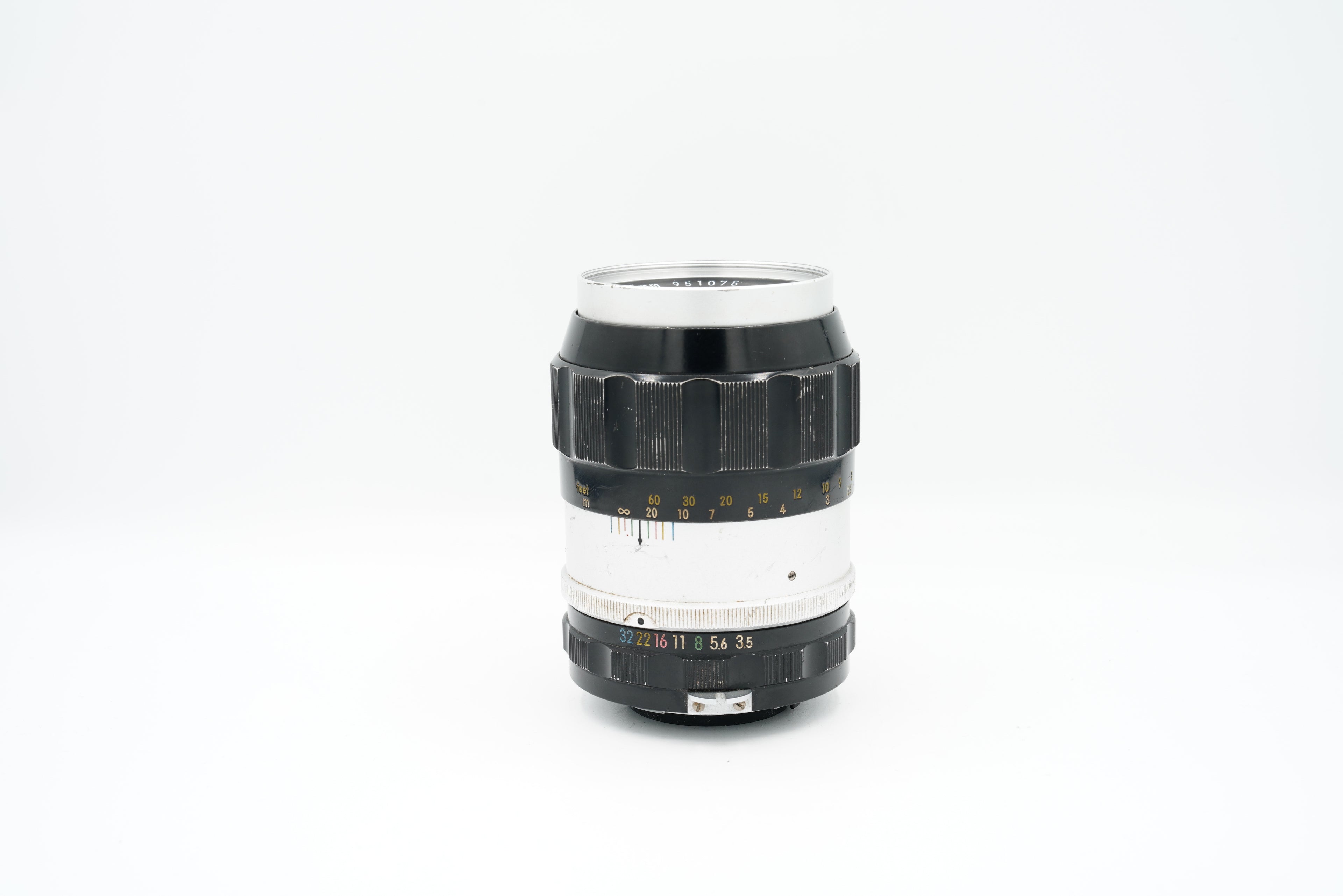 Nikon 135 3.5 SN: 951075