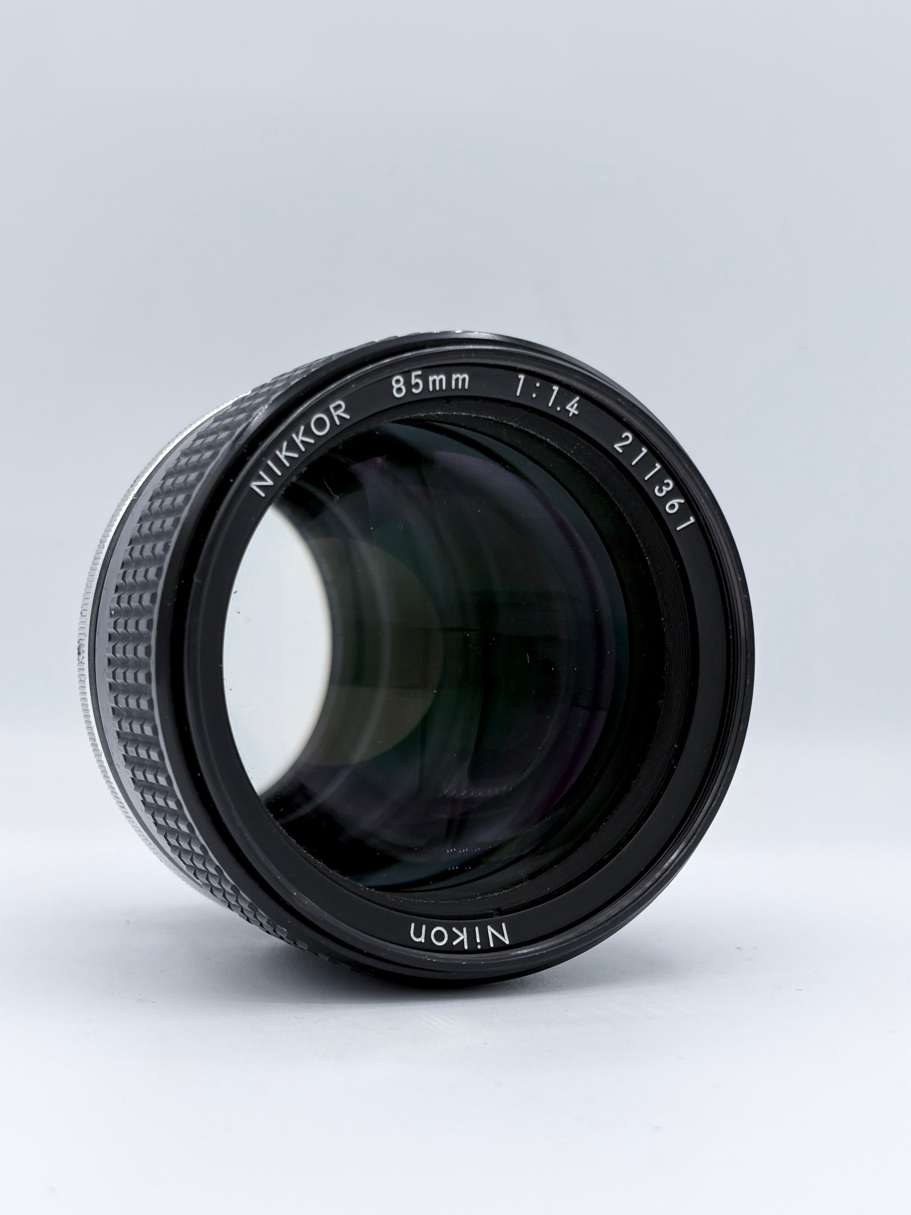 Nikon Nikkor 80mm F1.4 Lens SN: 211361