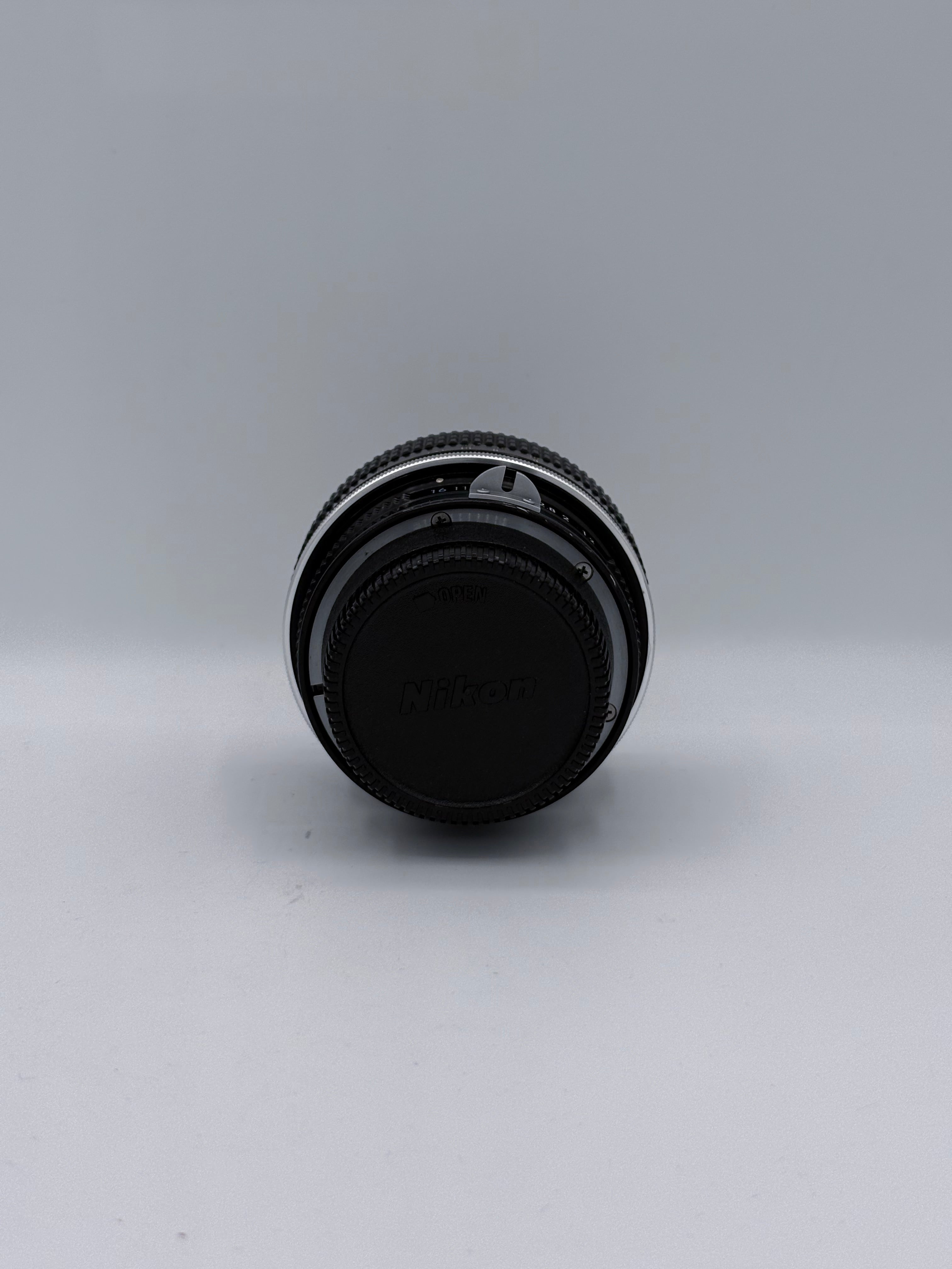 Nikon 55mm f1.2 sn 365760
