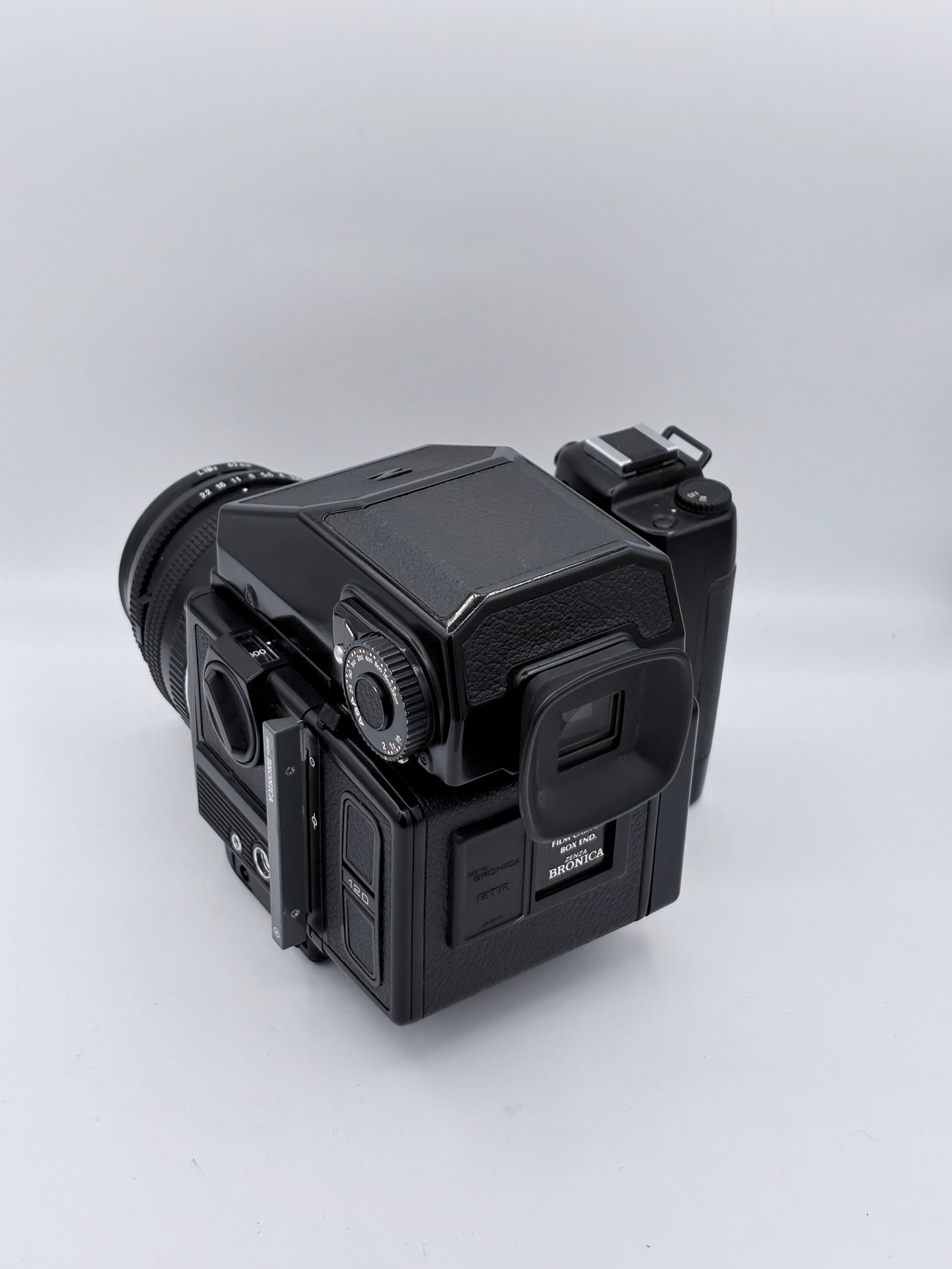 Zenza Bronica 7354769 &  60mm Lens SN: 6000834