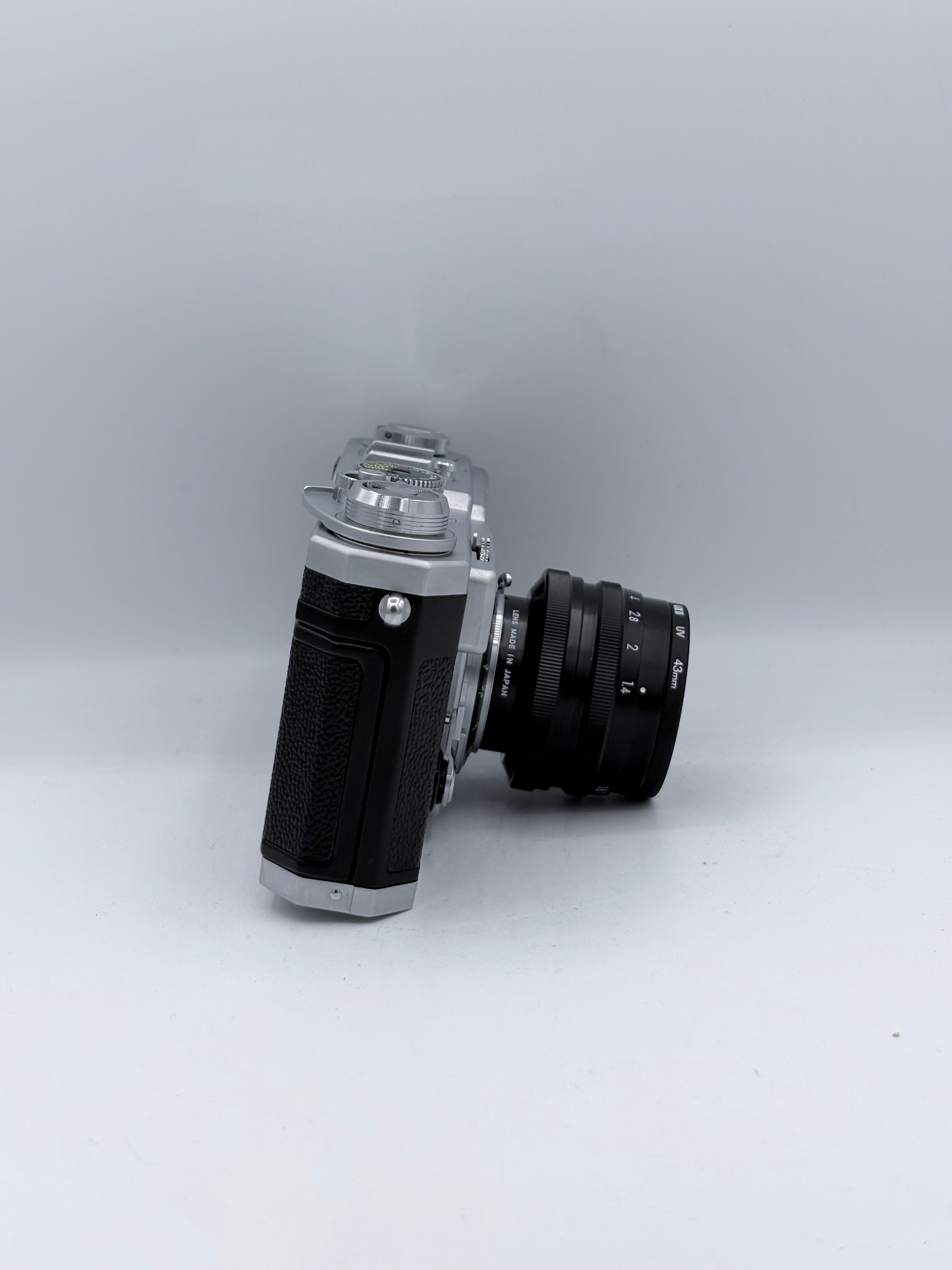  Nikon S3 Year 2000 Edition & 50/1.4 Lens SN: 205229