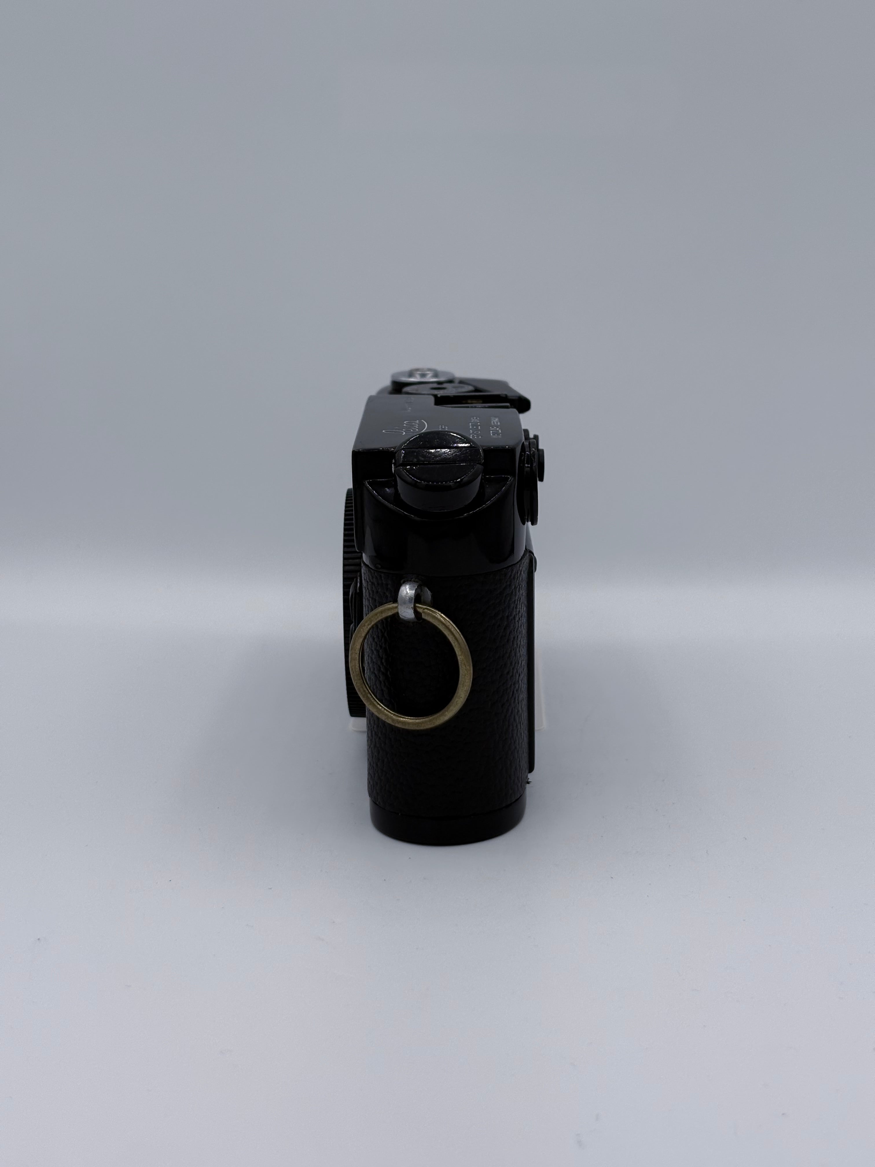 Leica M4 Black Repaint SN: 1188184