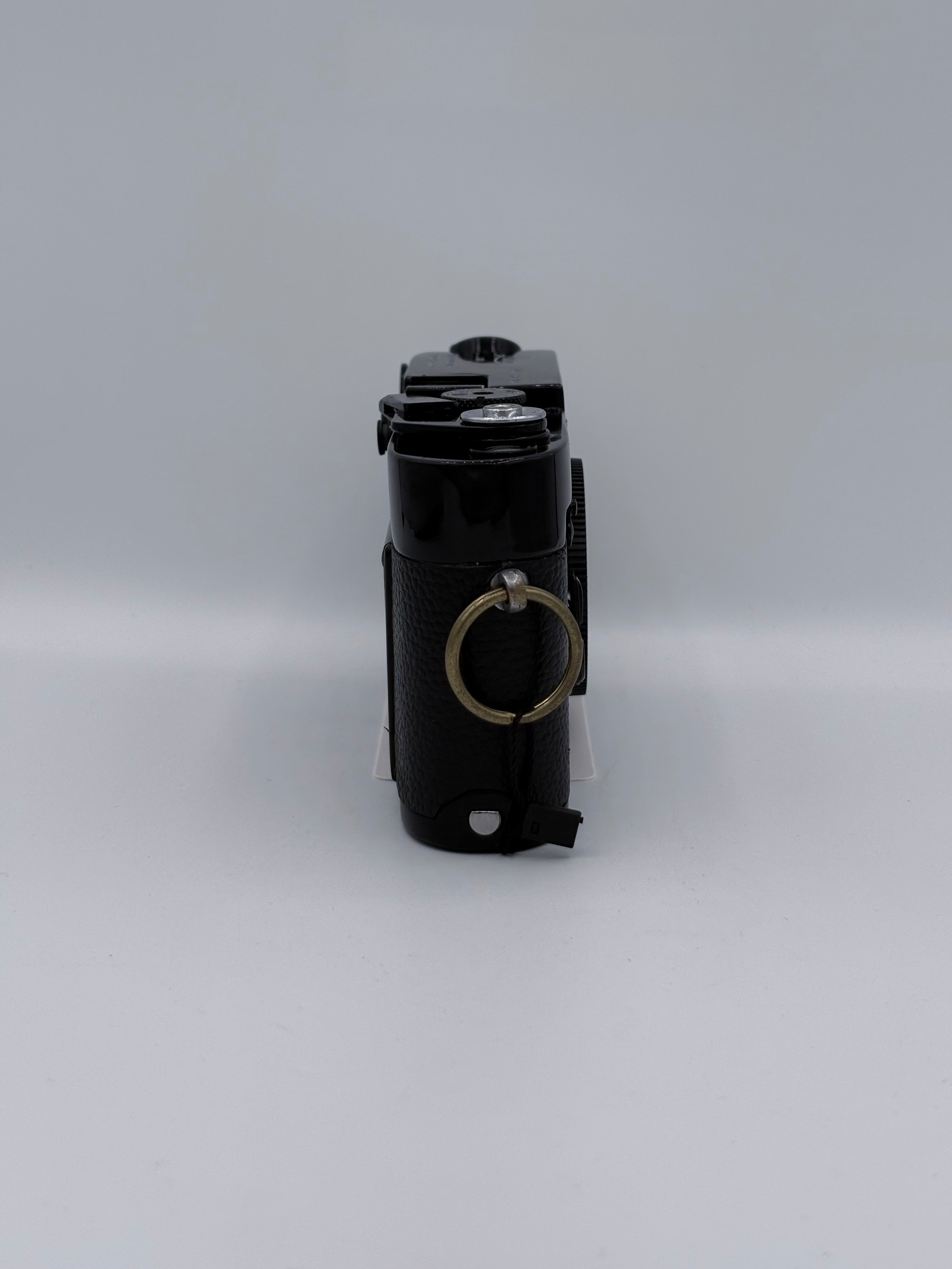 Leica M4 Black Repaint SN: 1188184