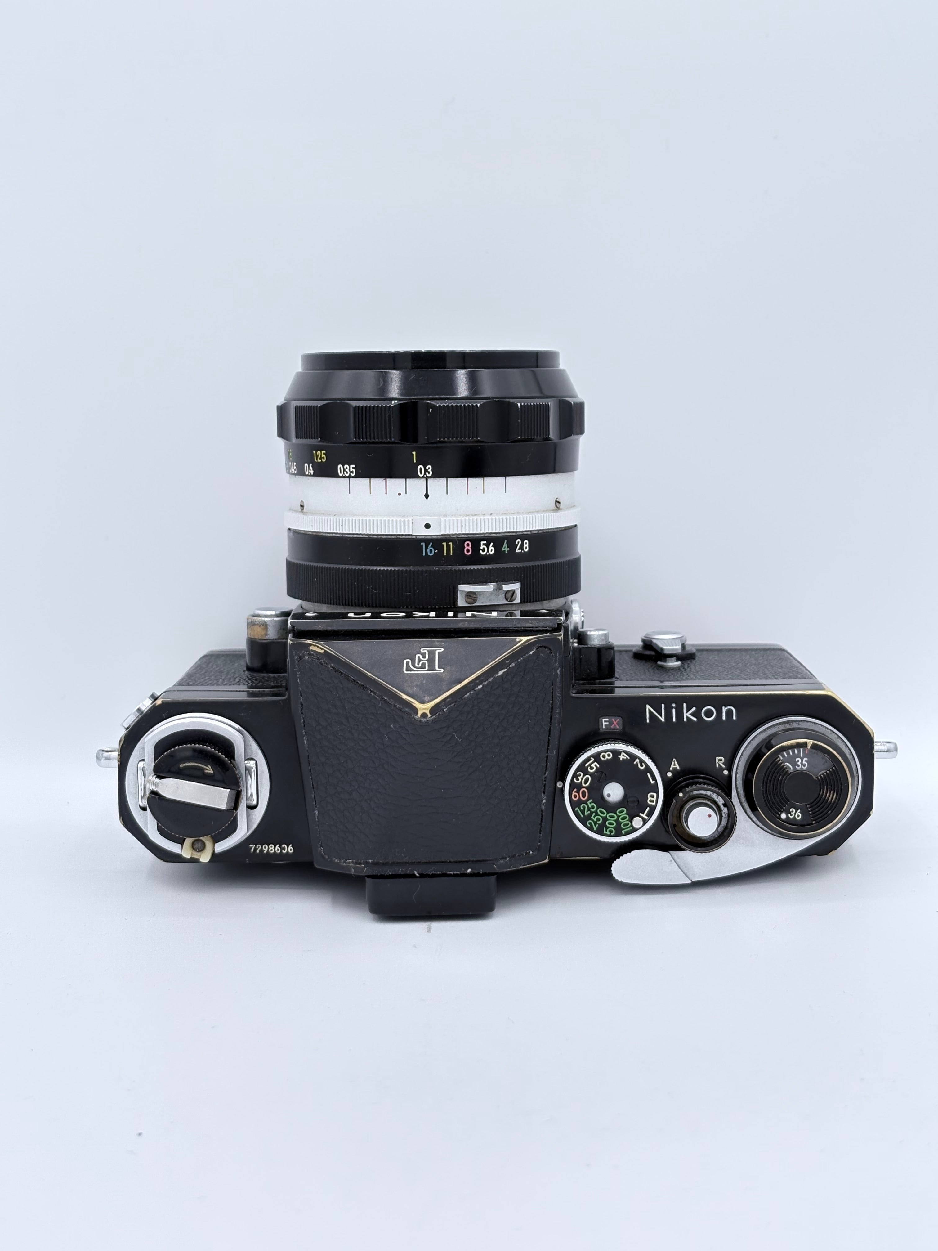 Nikon F SN: 7998606 & 28/2.8 Lens SN:262579