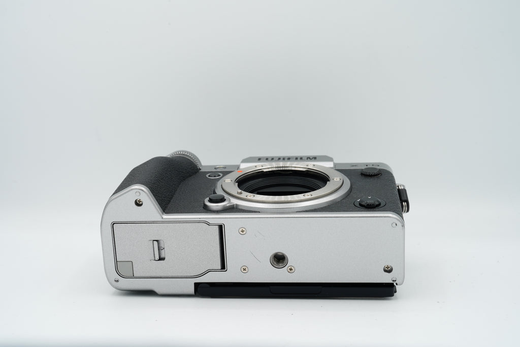 Fuji X-T5 Camera Body