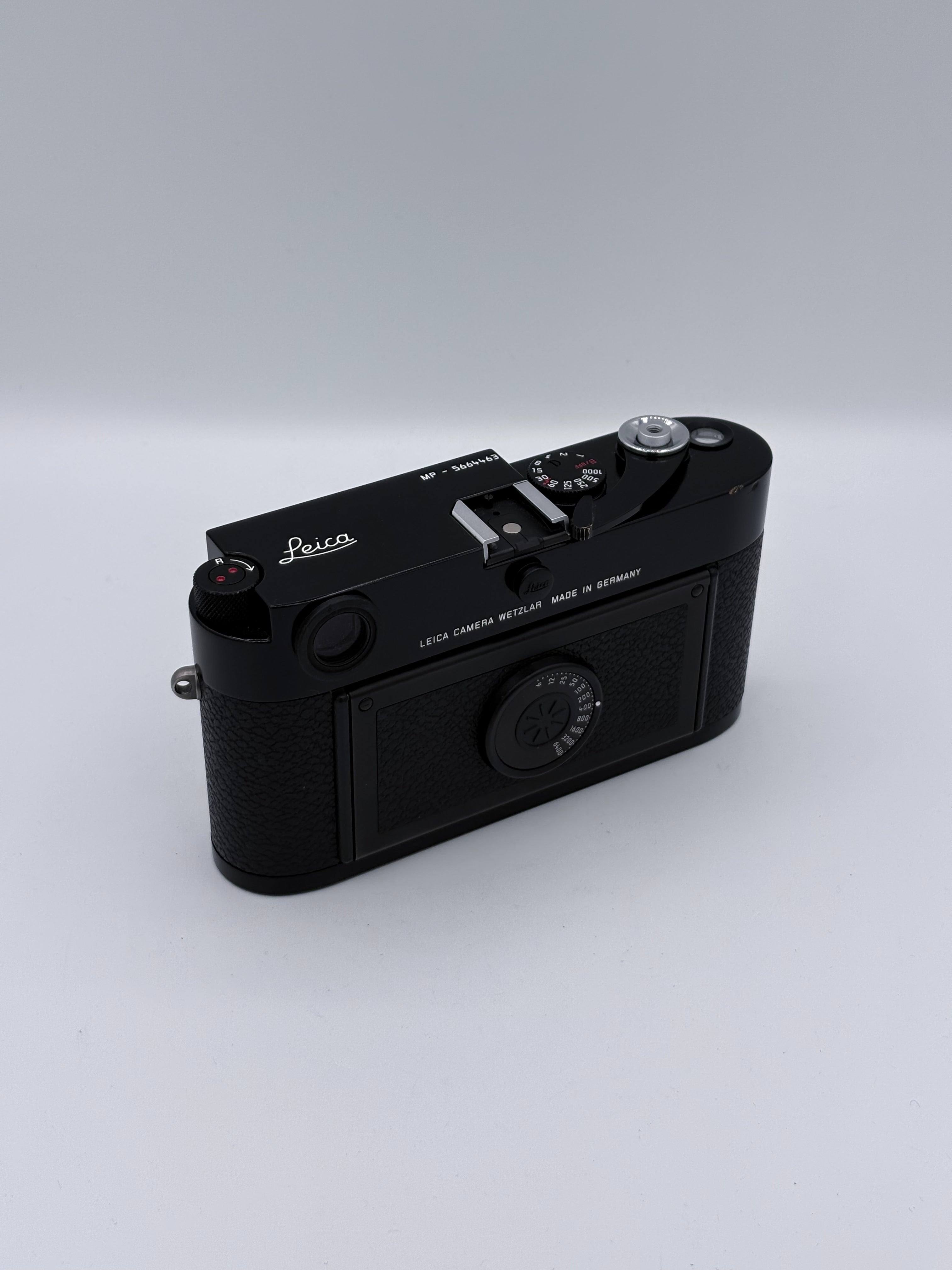  Leica MP Black Paint SN: 5664463 