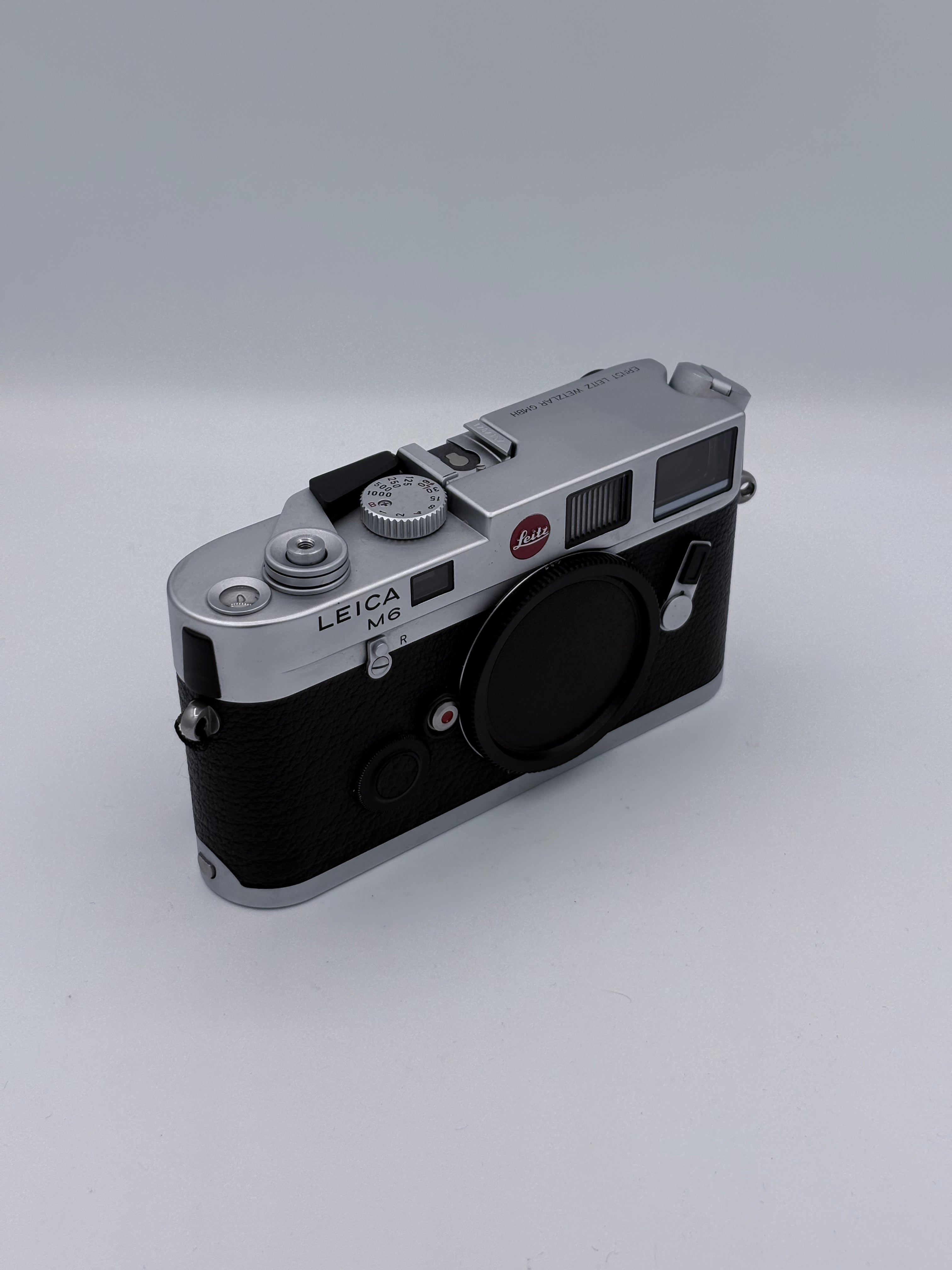 Leica M6 SN: 1707157 w/ Box