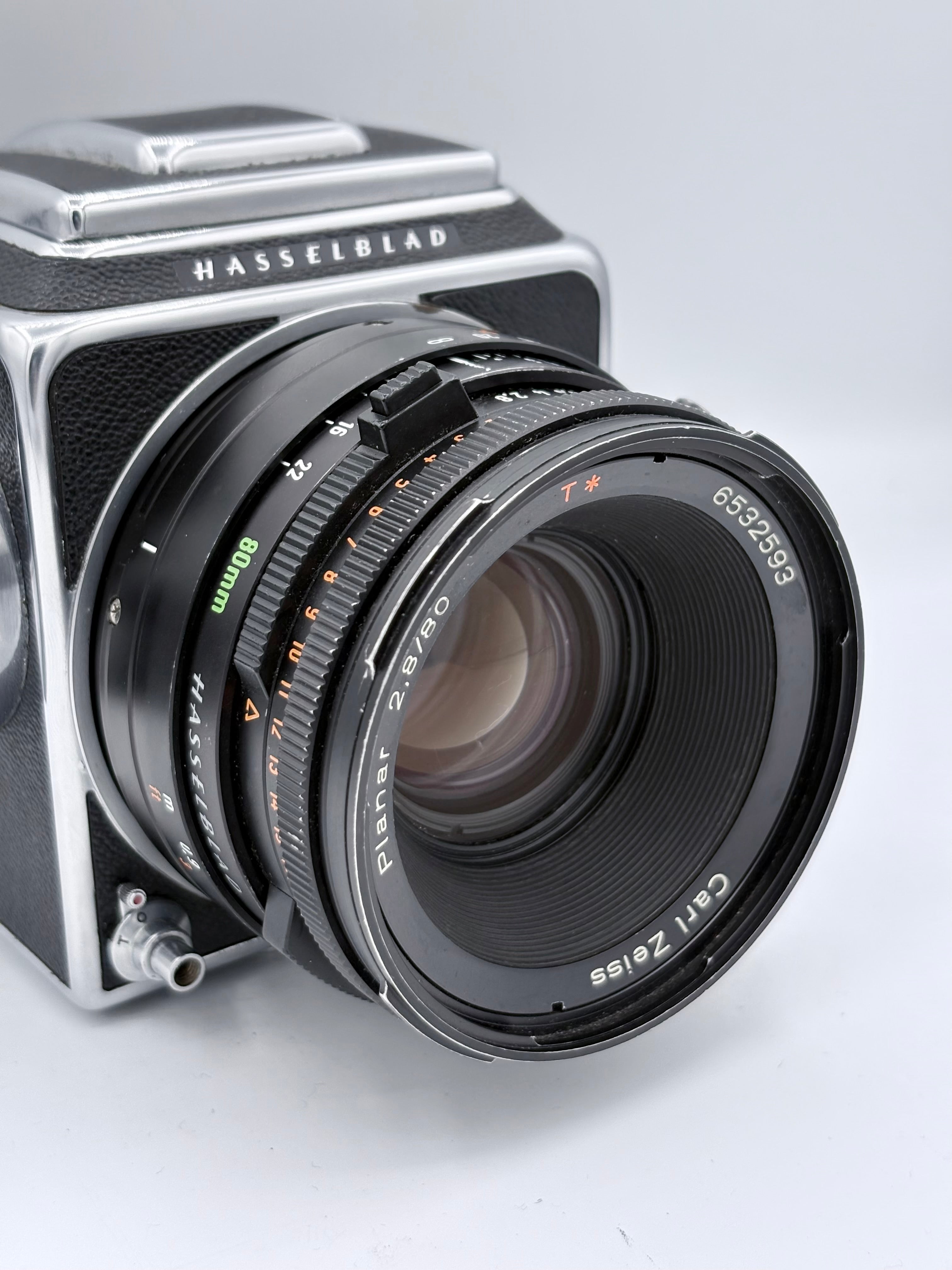 Hasselblad 500CM SN:1212058 & 80/2.8 CT SN:1212085