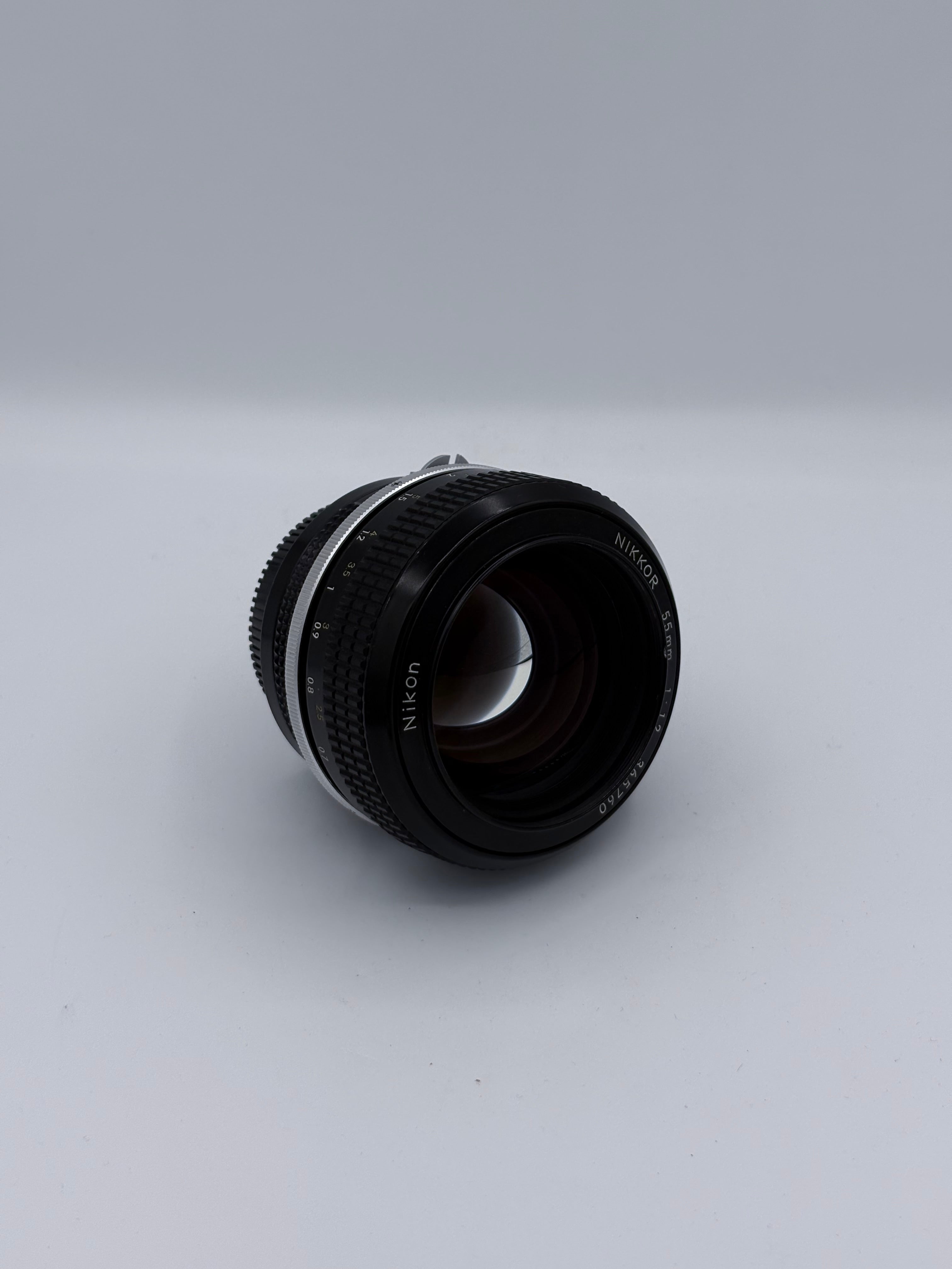 Nikon 55mm f1.2 sn 365760