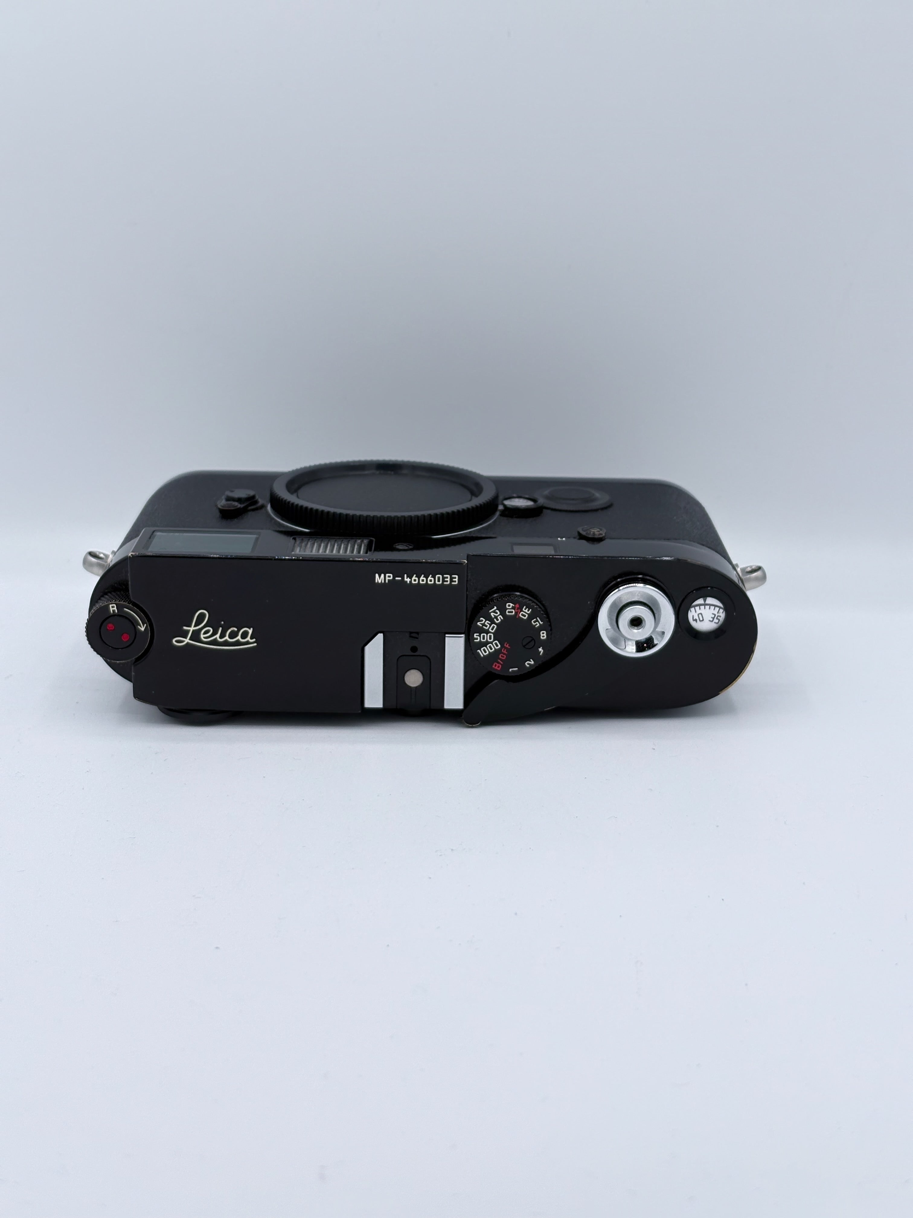 Leica MP-Black Paint SN:4666033