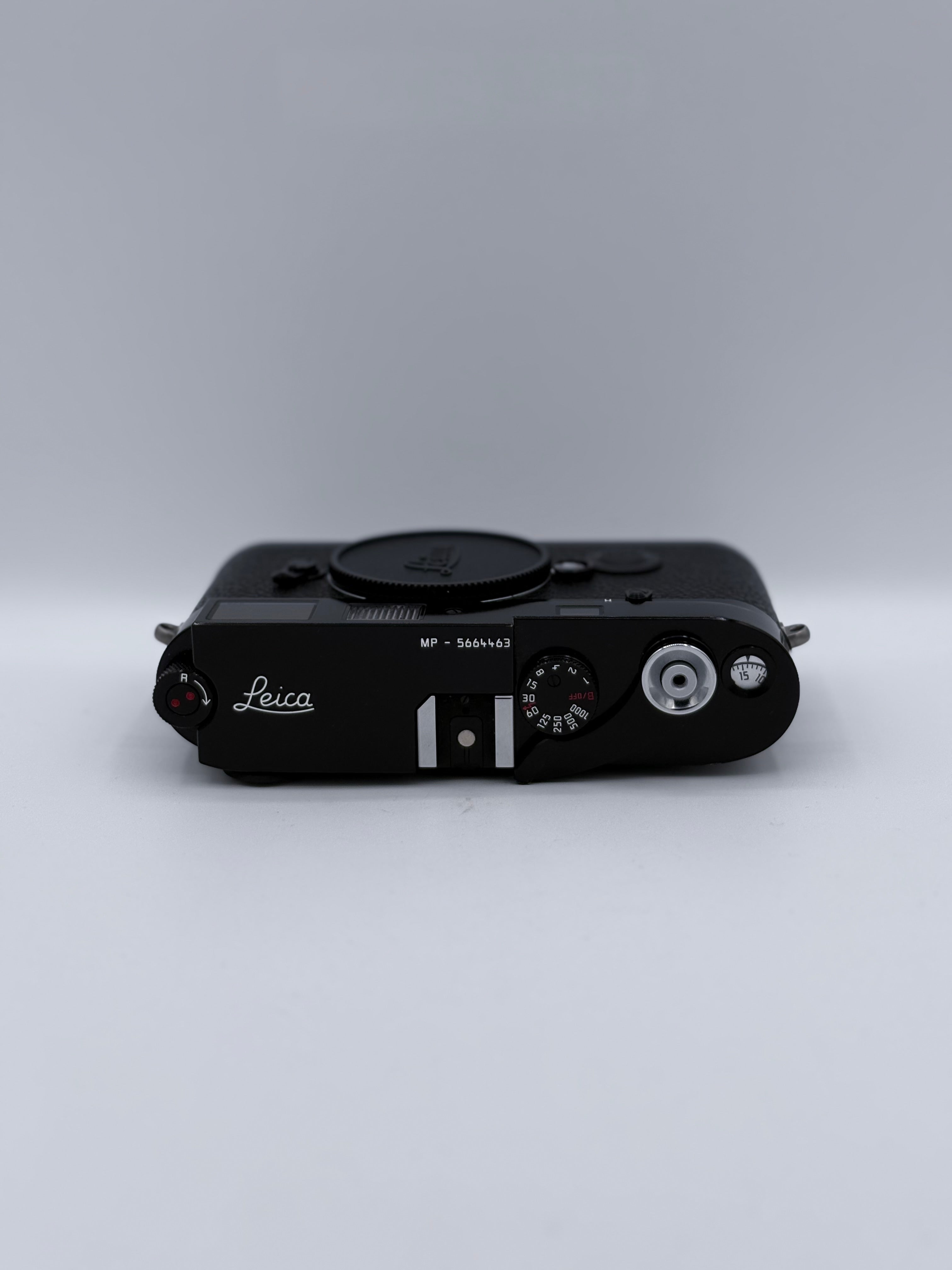  Leica MP Black Paint SN: 5664463 