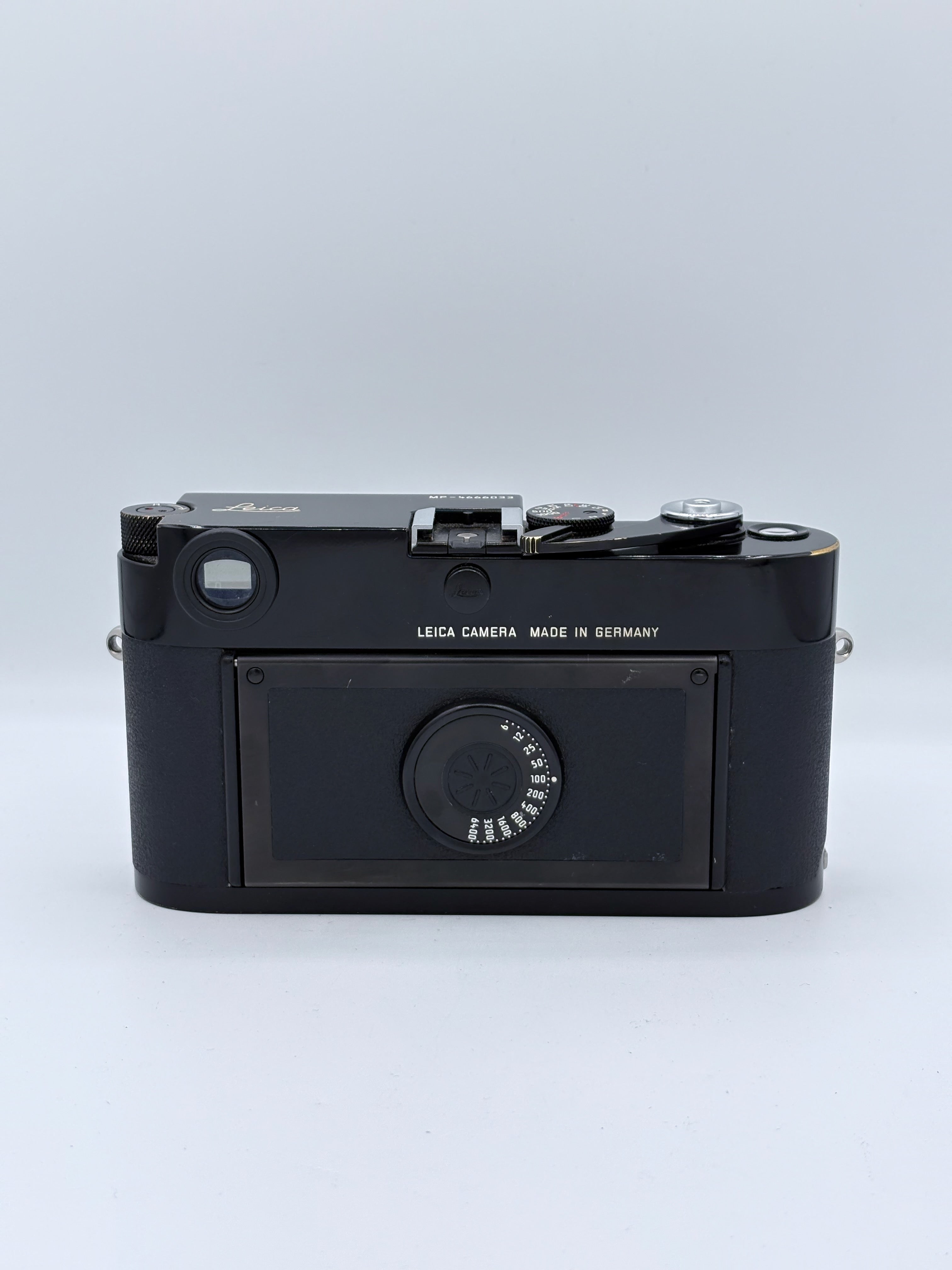 Leica MP-Black Paint SN:4666033