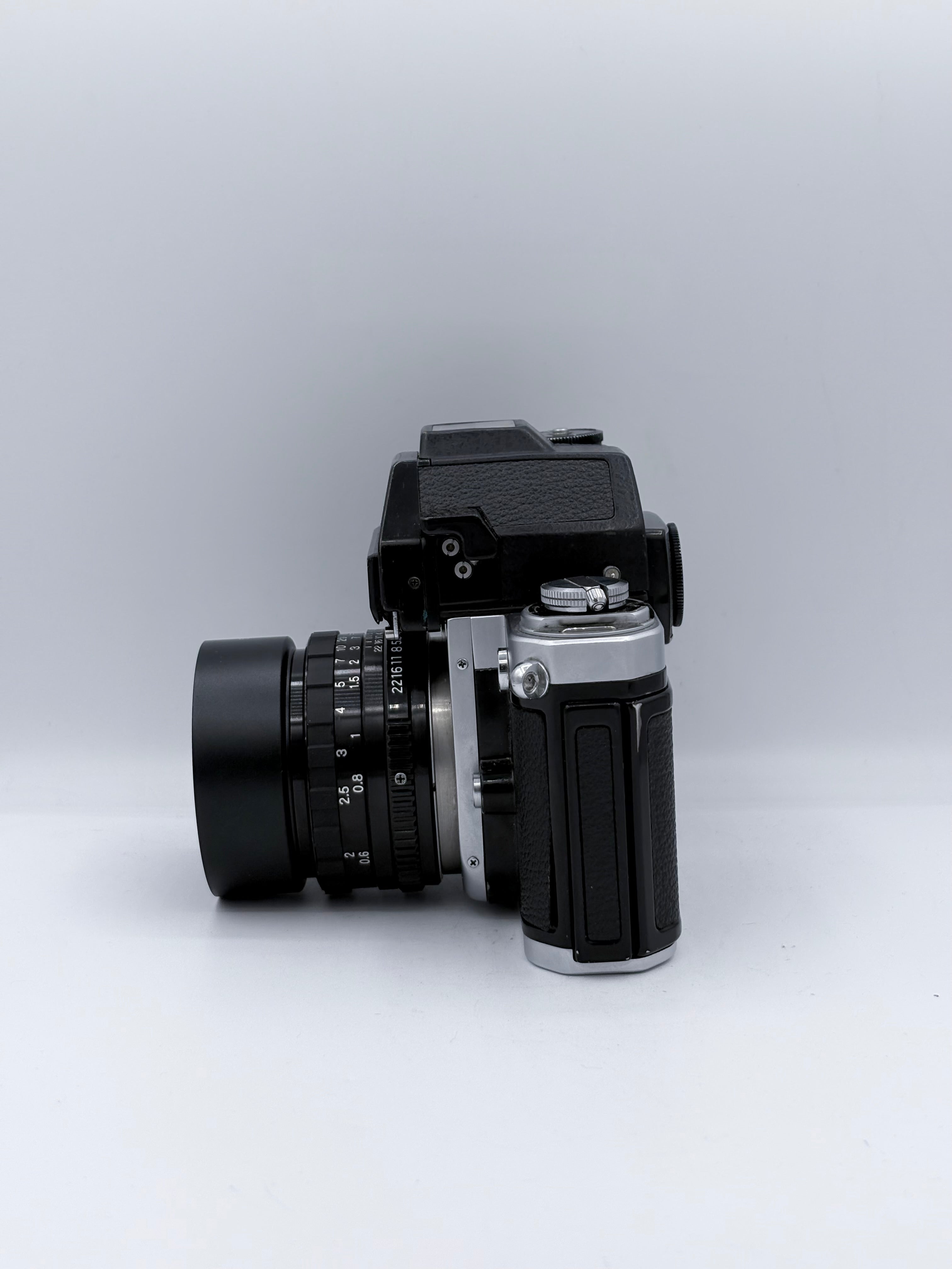 Nikon F2 with meter top SN 7428597