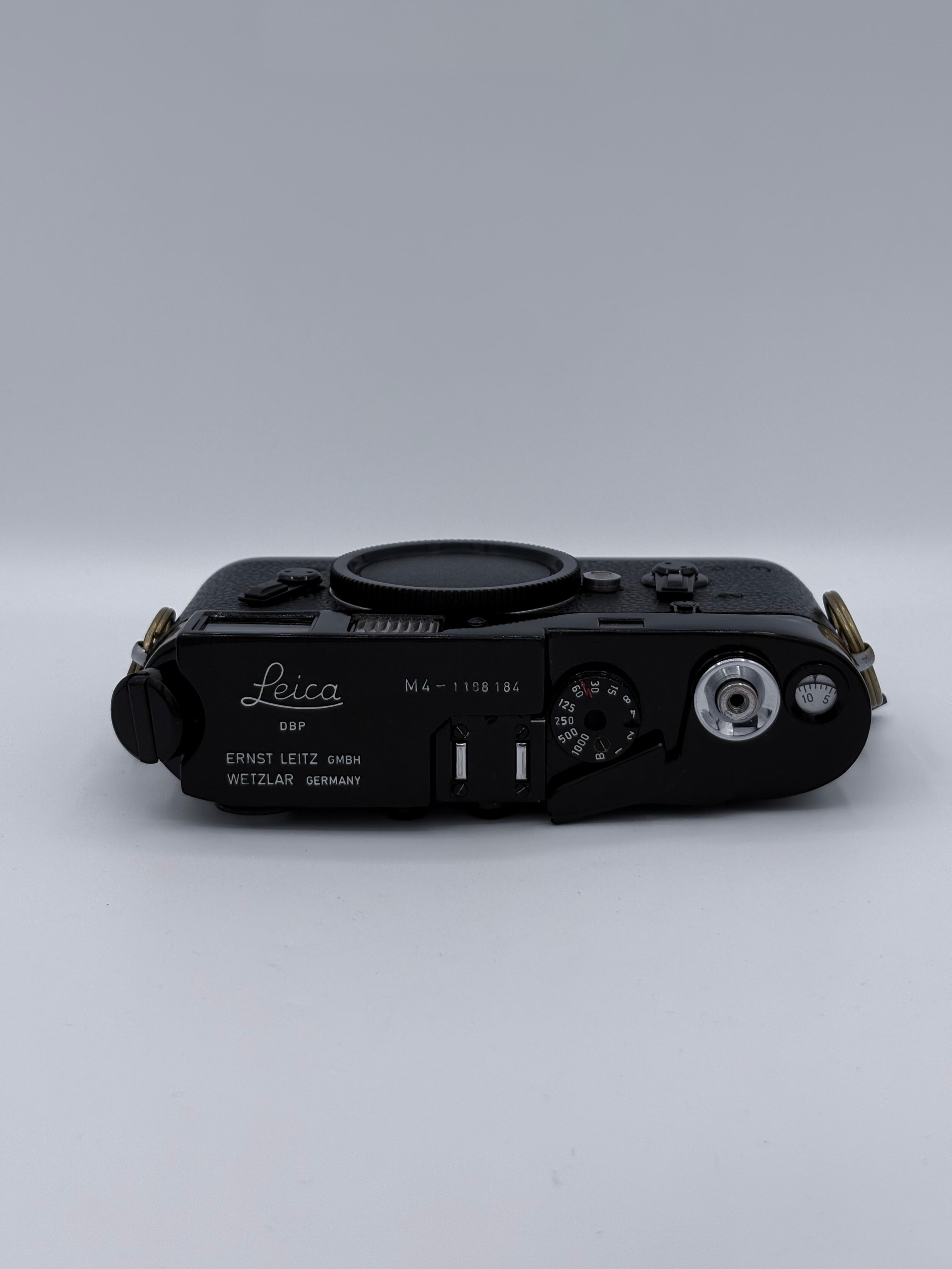 Leica M4 Black Repaint SN: 1188184