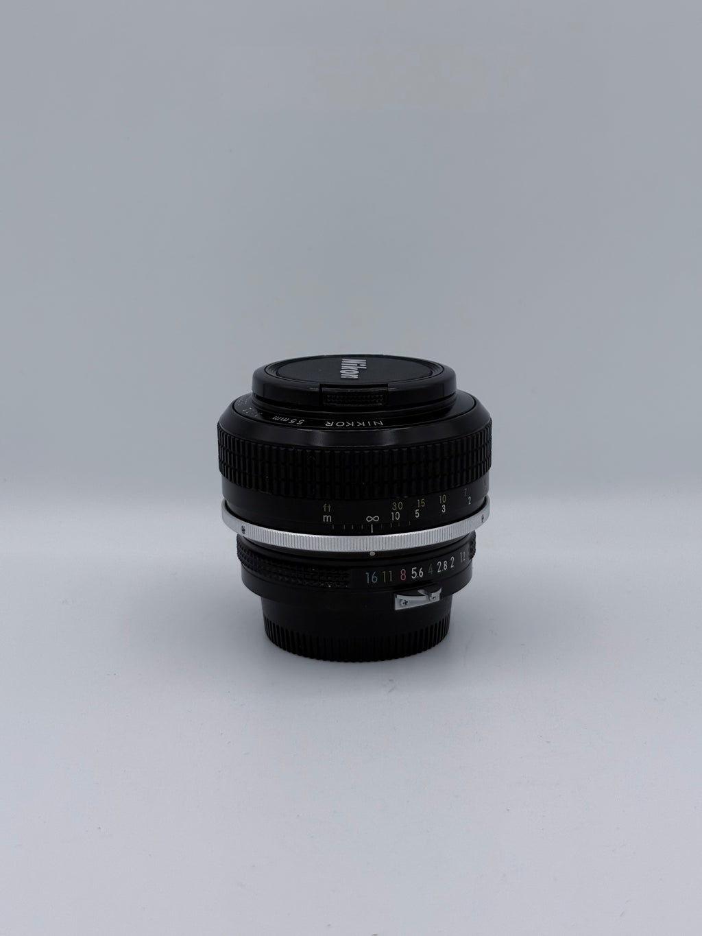 Nikon 55mm f1.2 sn 365760