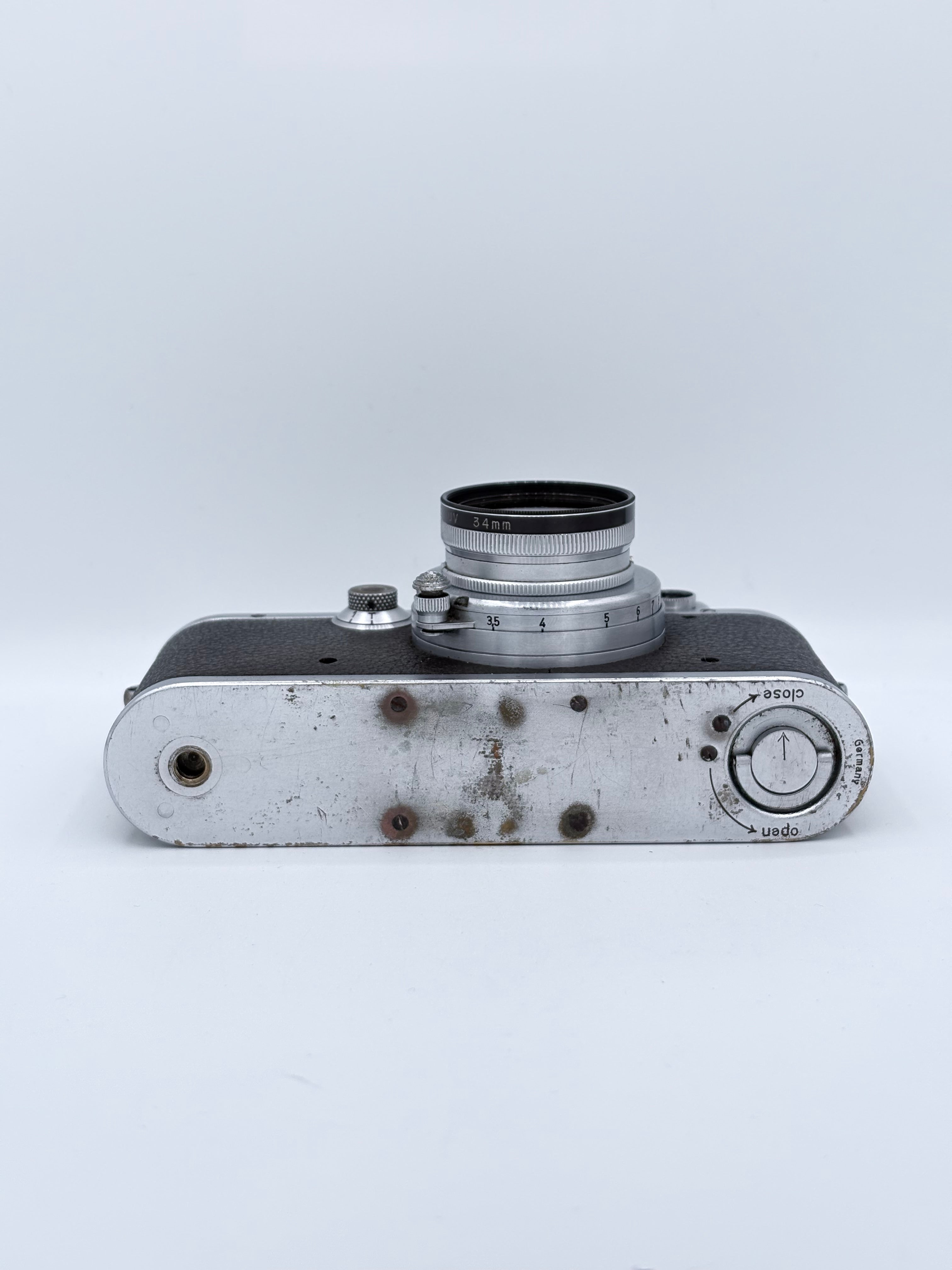 Leica Ernst Leitz Wetzlar D.R.P. SN: 139561