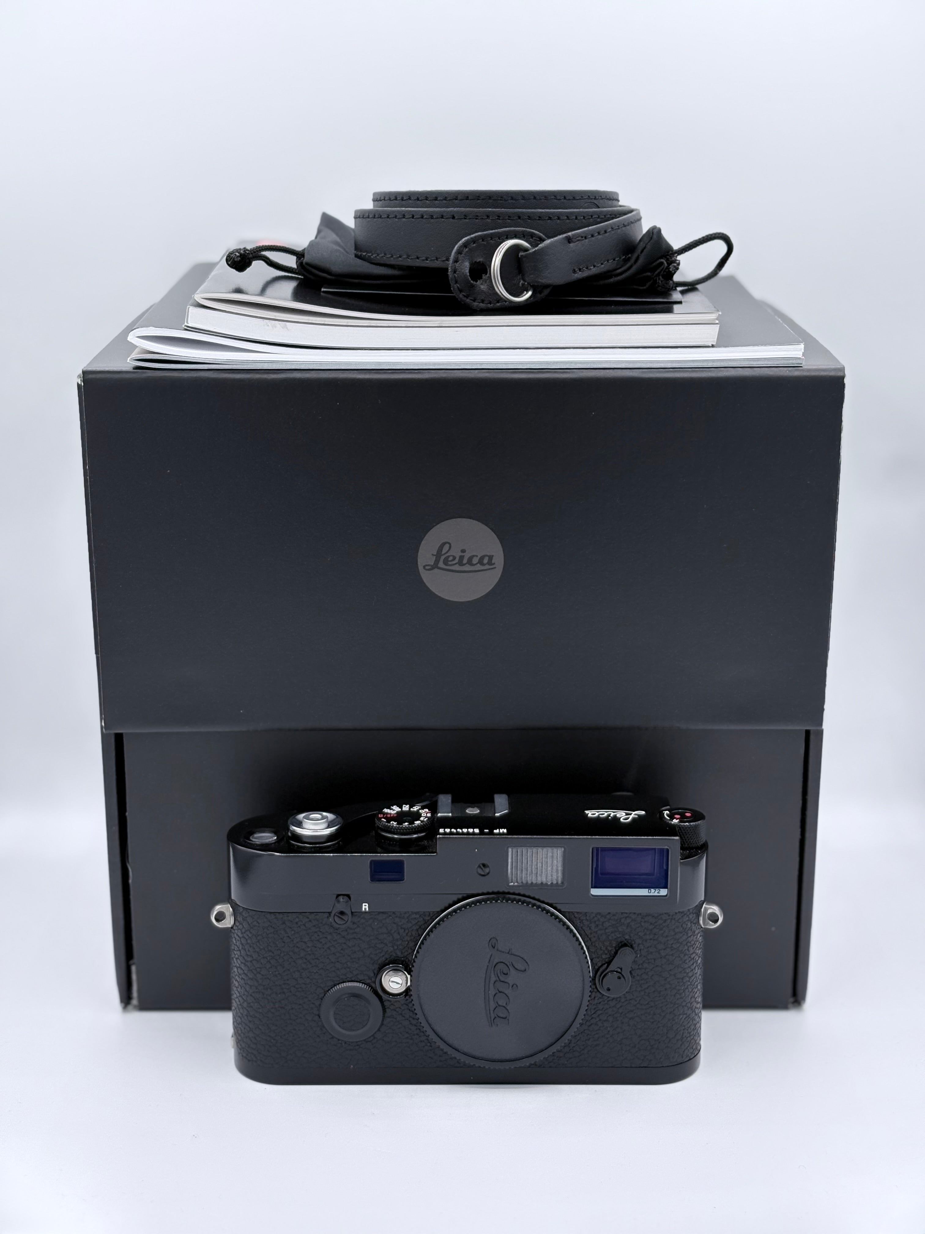  Leica MP Black Paint SN: 5664463 