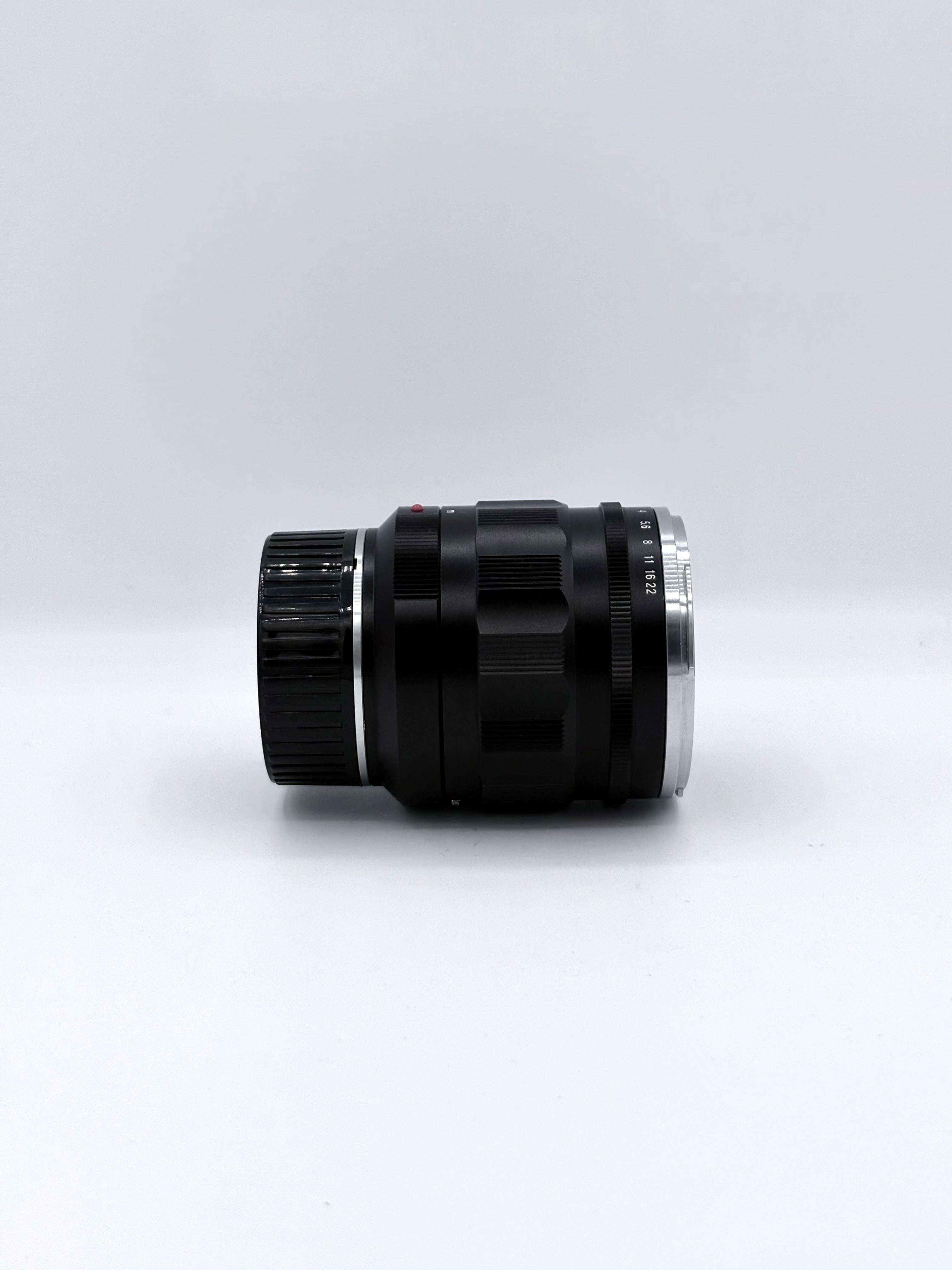 Voigtlander Nokton 35mm f1.2 ASPH SN: 08551667