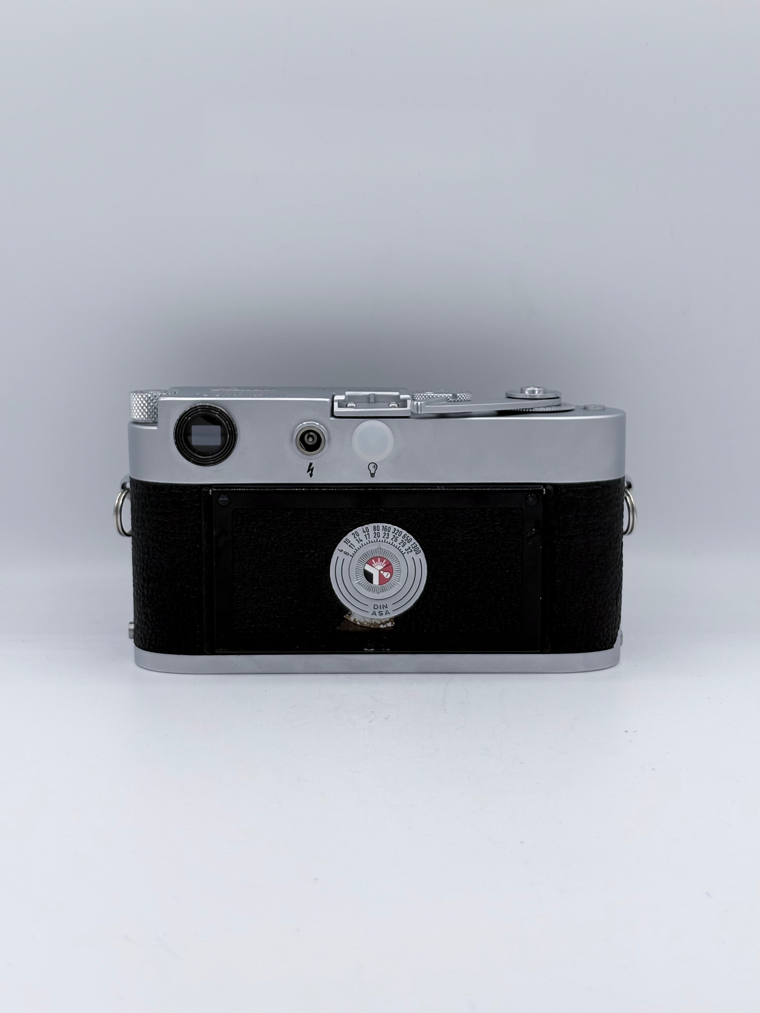 Leica M2 SN 1091394