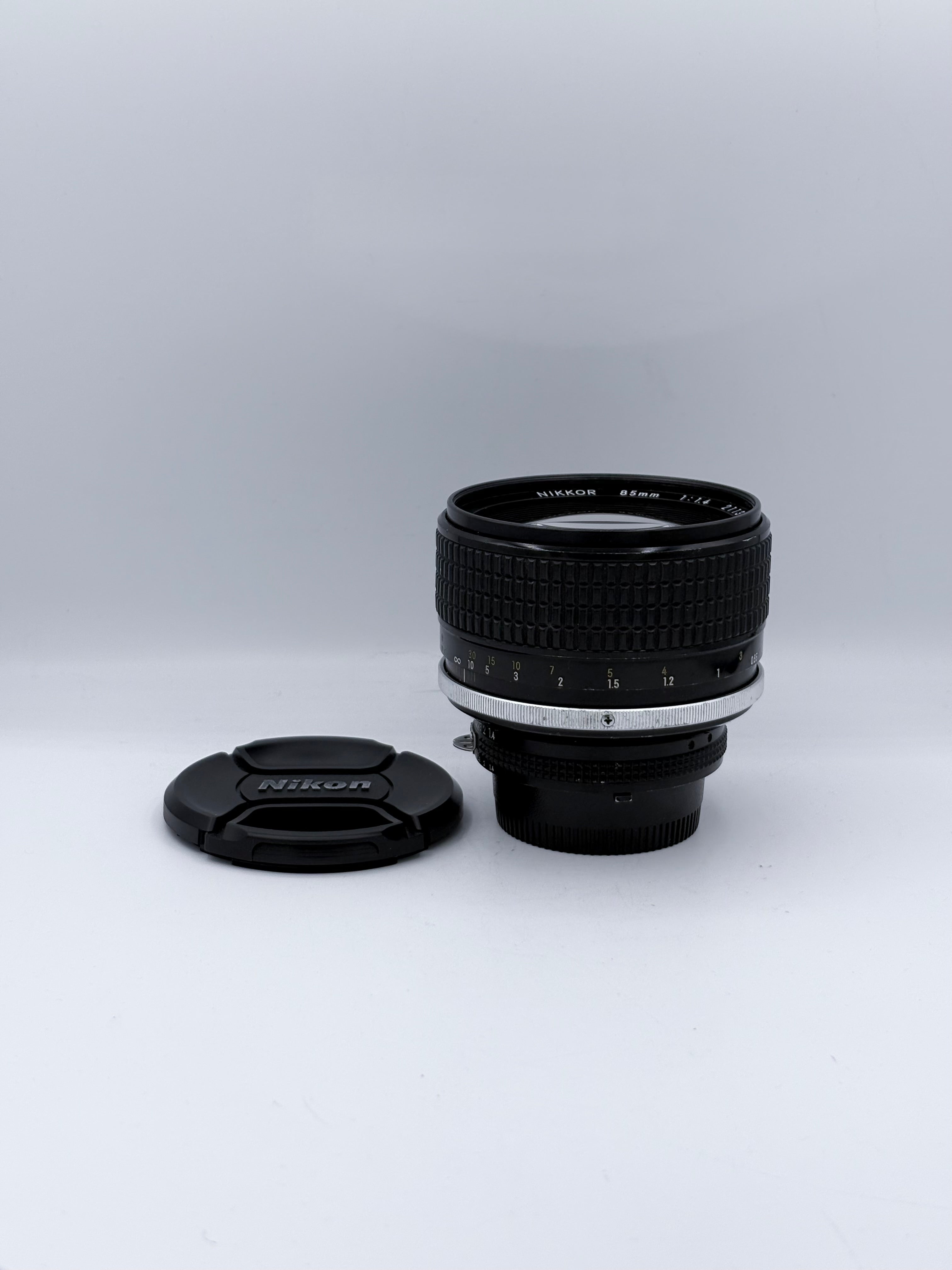 Nikon Nikkor 80mm F1.4 Lens SN: 211361