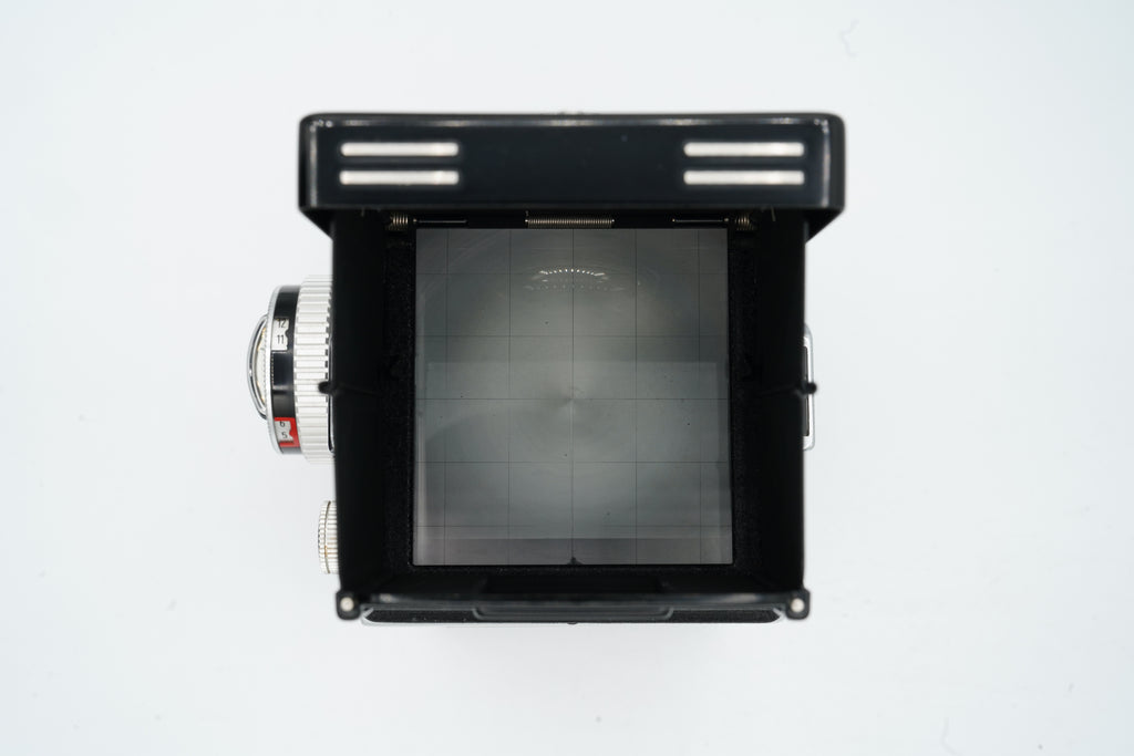 Rolleiflex 3.5T new in box with case SN: 3004932